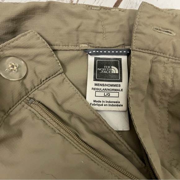 Men’s North Face Tan Hiking Shorts Size large  Cargo Utility nylon - Picture 3 of 13